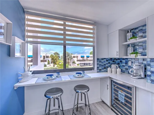 $6,000 | 522 Bayport Way, Unit 522, Longboat Key, FL 34228