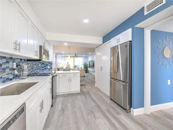 $6,000 | 522 Bayport Way, Unit 522, Longboat Key, FL 34228
