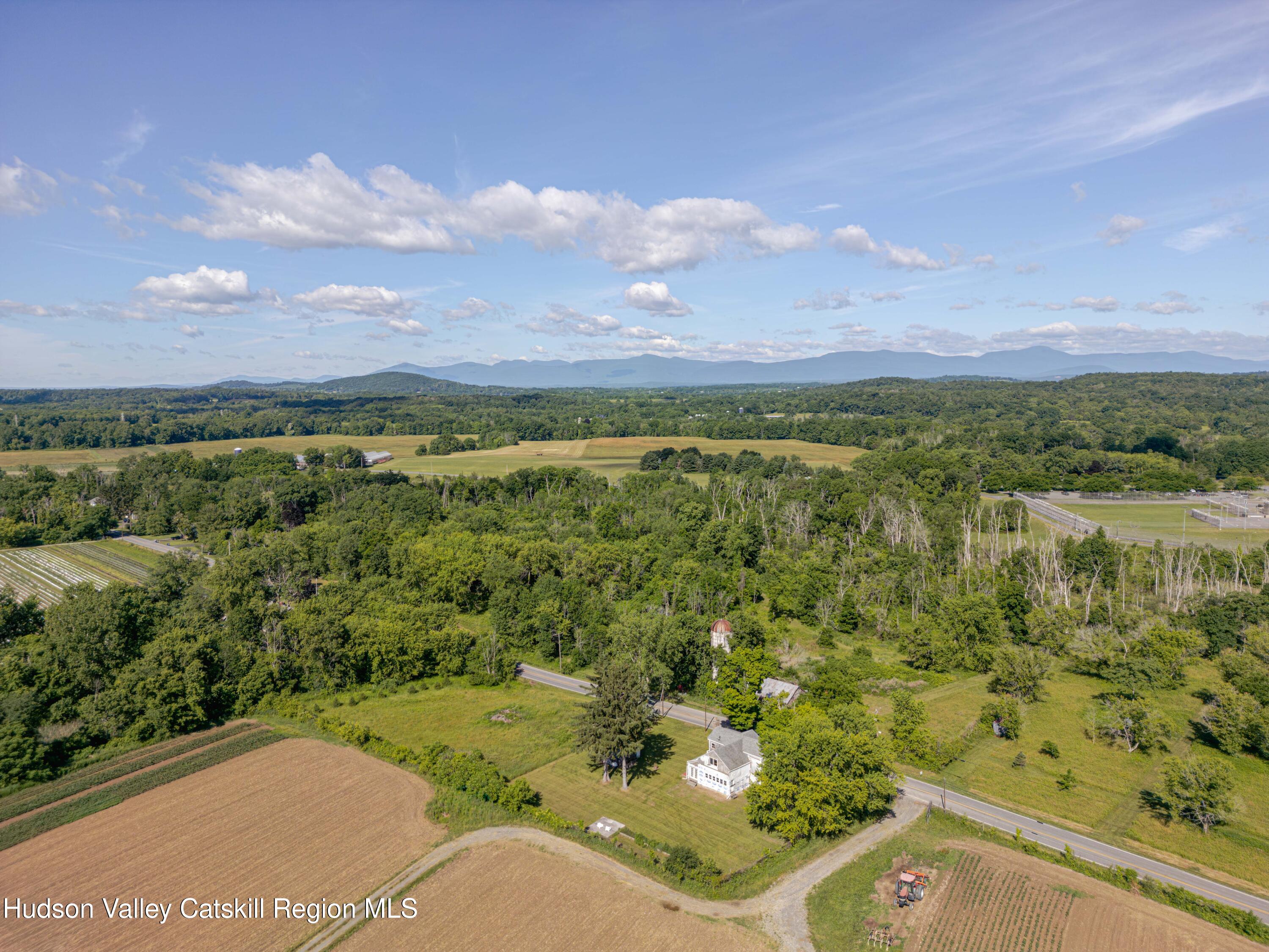 295 Stone Mill Road Hudson, NY 12534 - Photo 11 of 40 295 Stone Mill X This Old Hudson-11