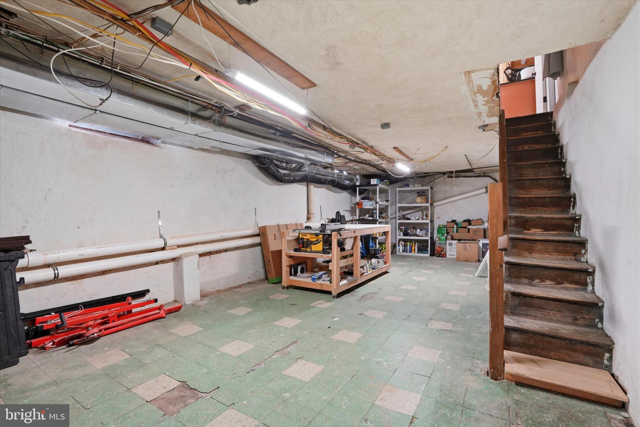 425 Righter Street Philadelphia, PA 19128 - Photo 23 of 35 a view of a garage with stairs