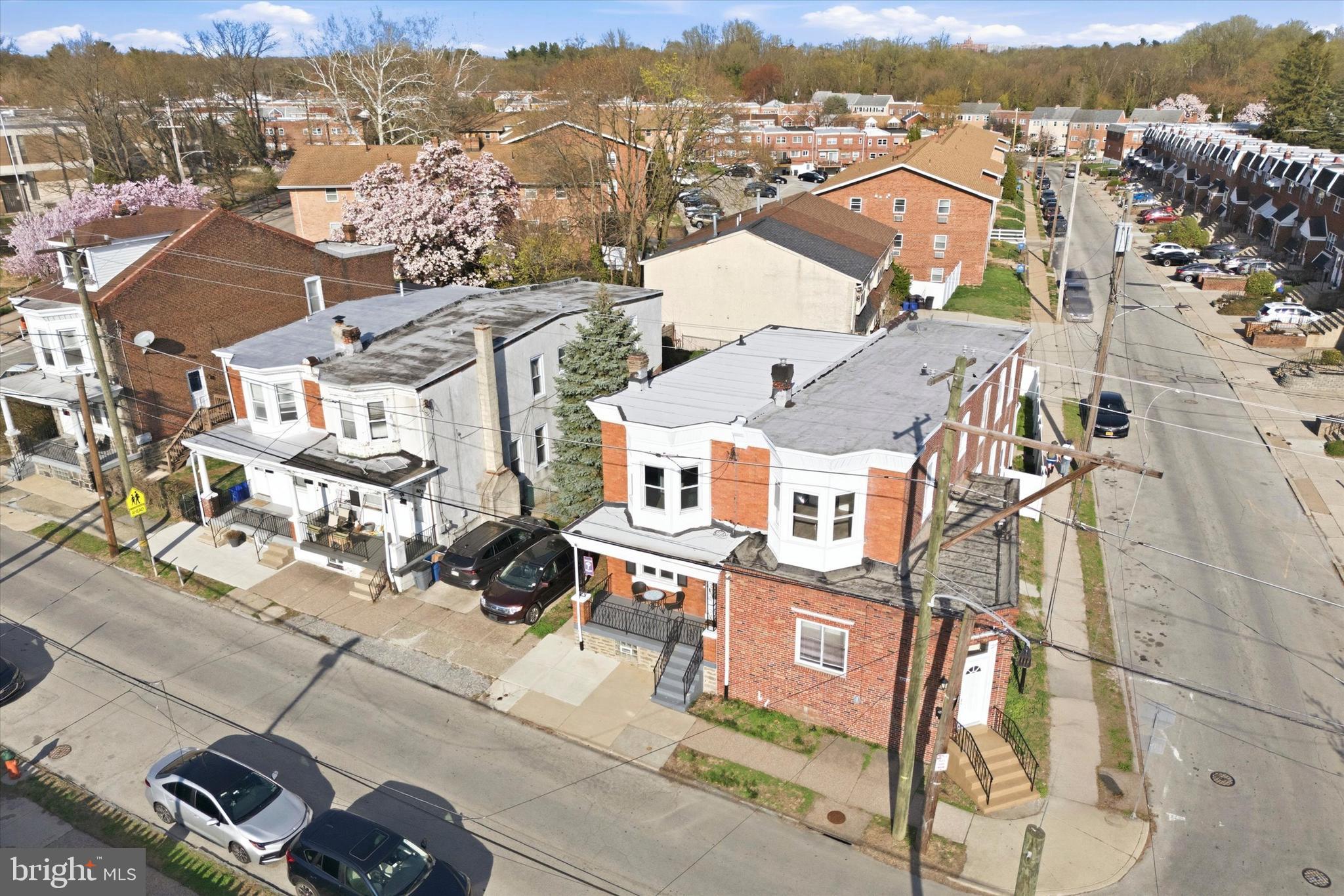 425 Righter Street Philadelphia, PA 19128 - Photo 28 of 35 an aerial view of residential houses with outdoor space