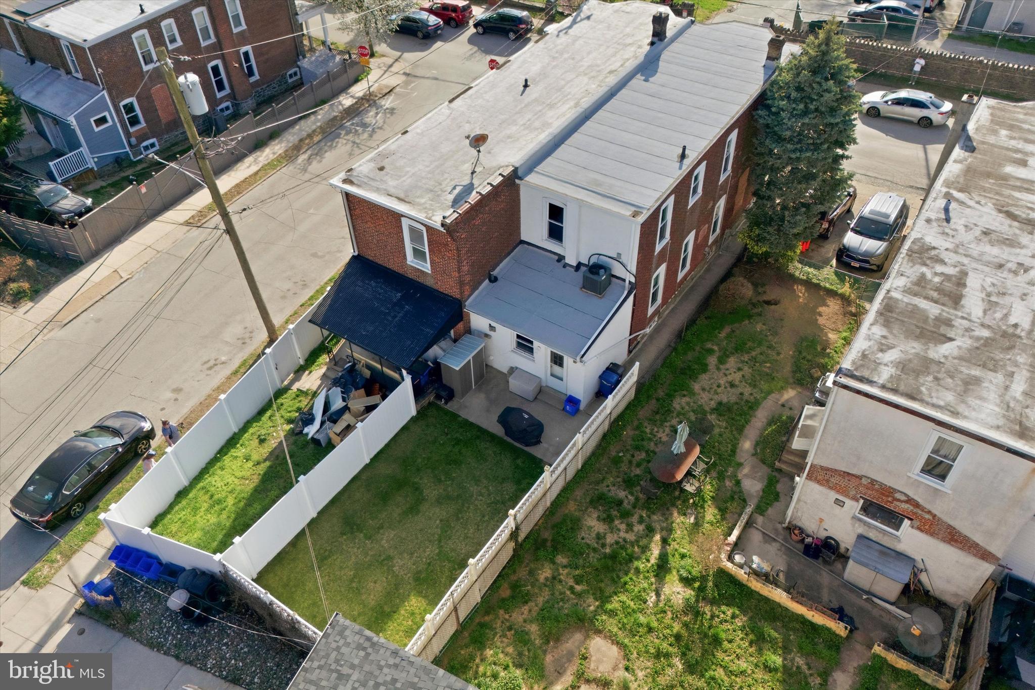 425 Righter Street Philadelphia, PA 19128 - Photo 34 of 35 an aerial view of residential houses with yard