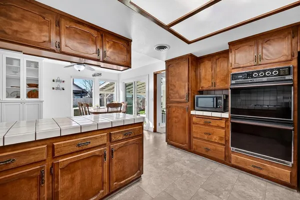 $550,000 | 1660 Stabler Lane, Yuba City, CA 95993