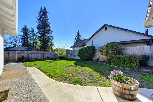 $550,000 | 1660 Stabler Lane, Yuba City, CA 95993