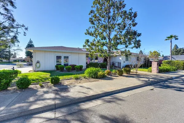 $550,000 | 1660 Stabler Lane, Yuba City, CA 95993