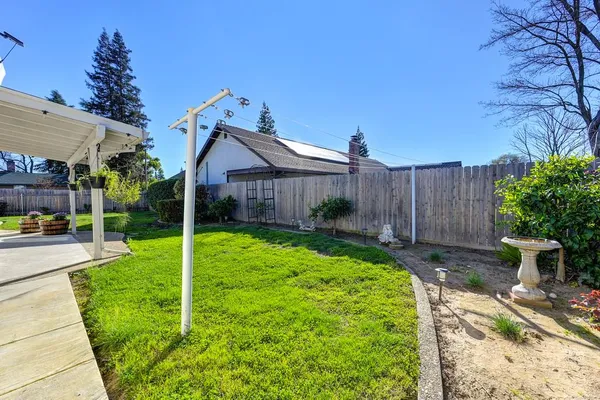 $550,000 | 1660 Stabler Lane, Yuba City, CA 95993