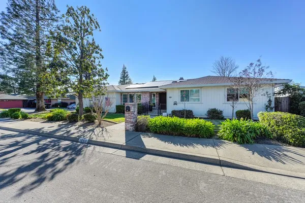 $550,000 | 1660 Stabler Lane, Yuba City, CA 95993