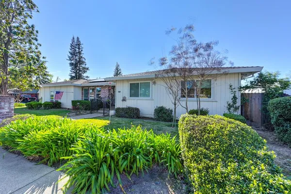 $550,000 | 1660 Stabler Lane, Yuba City, CA 95993