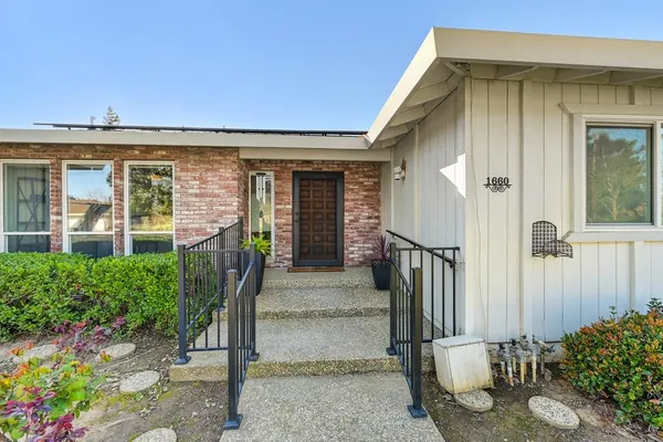 $550,000 | 1660 Stabler Lane, Yuba City, CA 95993