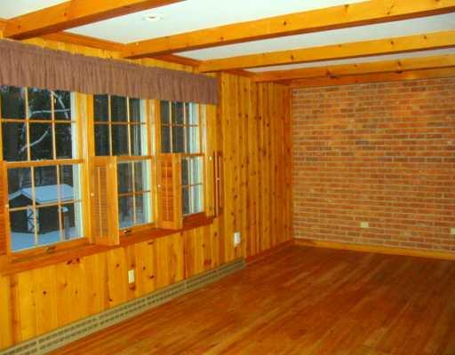 435 Eagle Mill Road Butler, PA 16001 - Photo 3 of 8 Living Room.