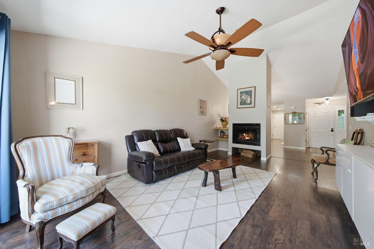 7078 Avenida Cala Rohnert Park, CA 94928 - Photo 15 of 46