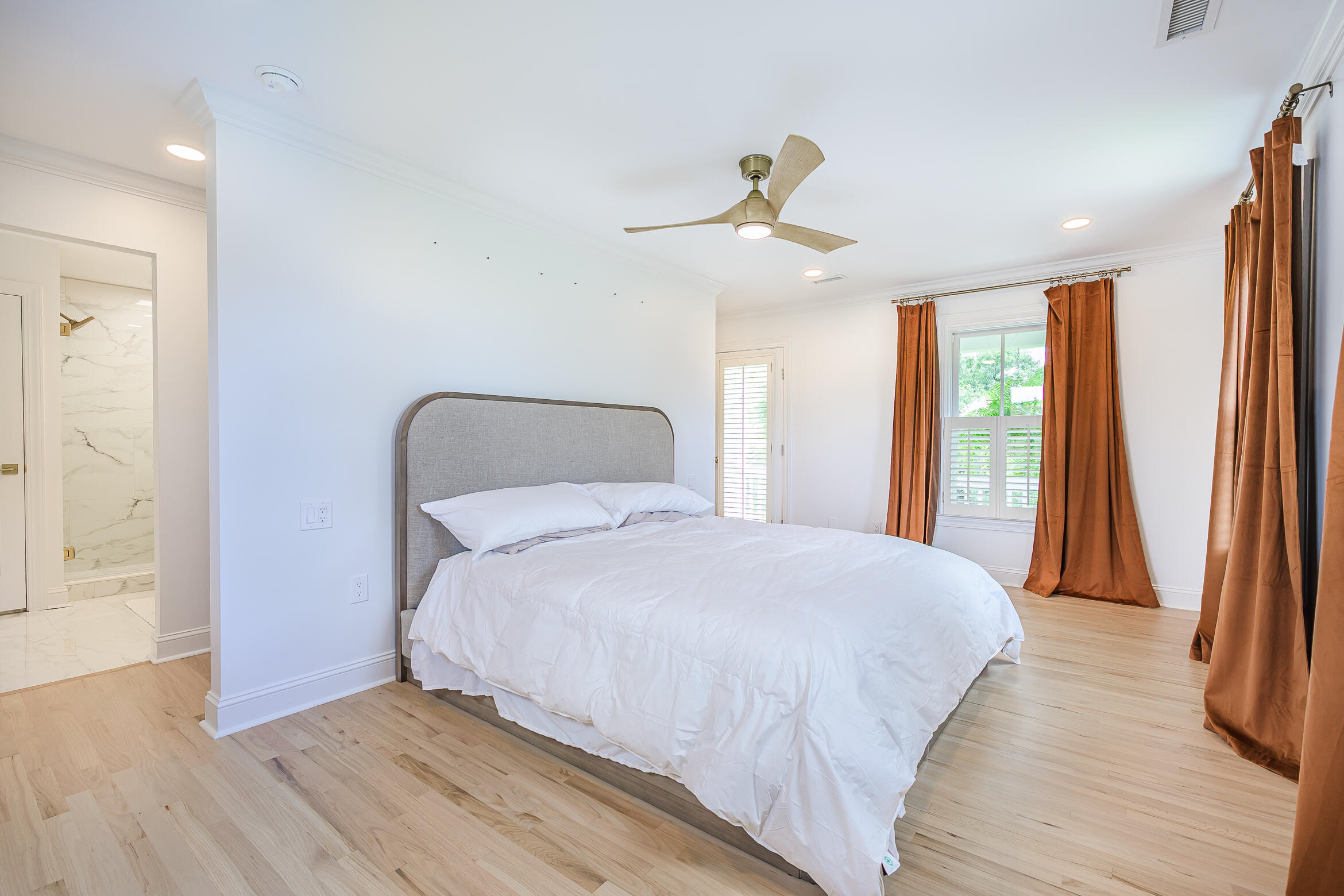 112 Middle Street Mount Pleasant, SC 29464 - Photo 23 of 53 112Middle-23