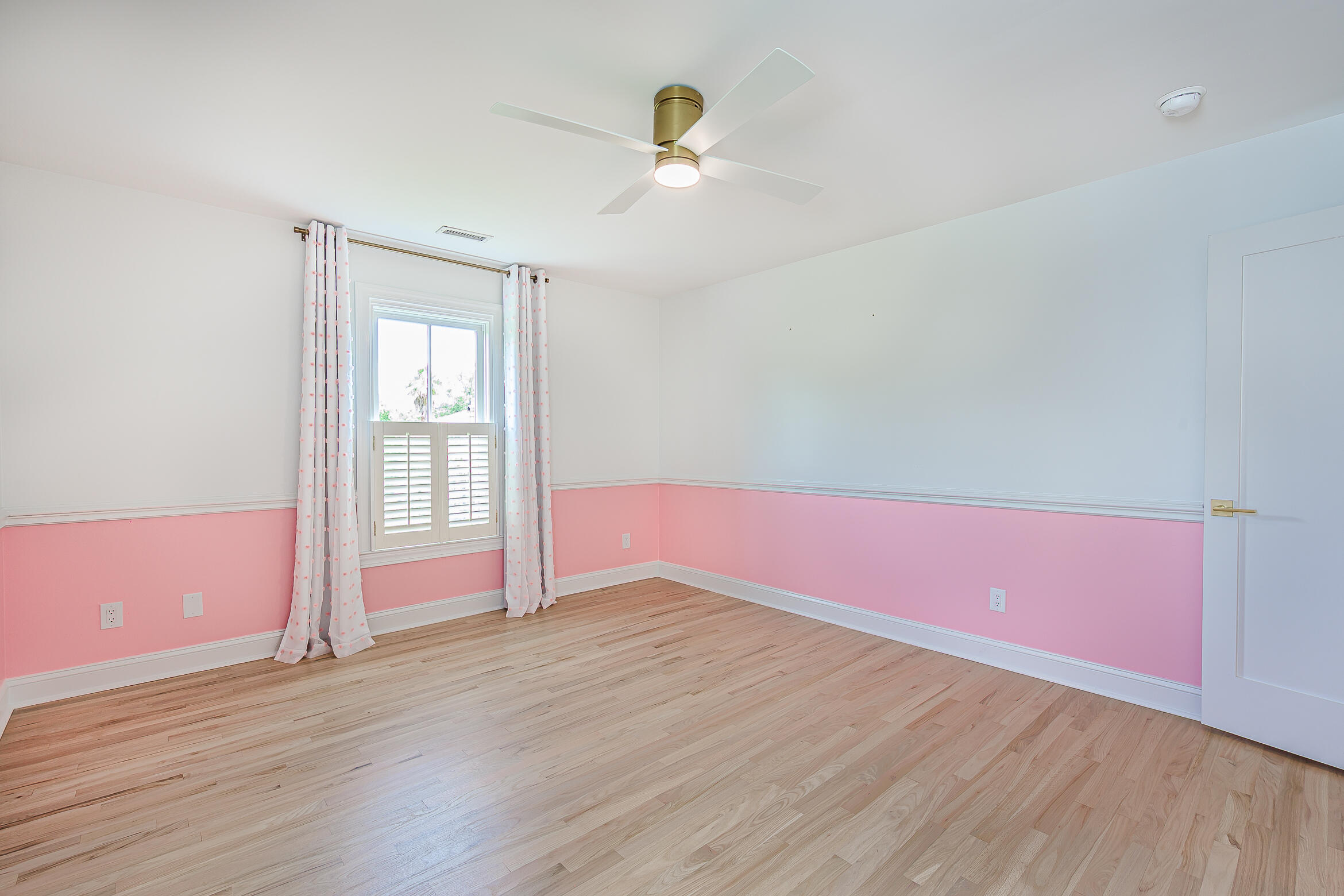 112 Middle Street Mount Pleasant, SC 29464 - Photo 35 of 53 112Middle-35