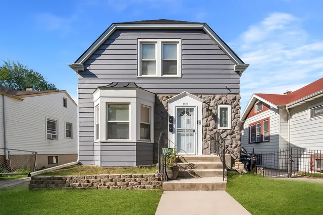 $285,000 | 10044 South La Salle Street, Chicago, IL 60628