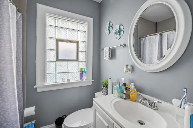 $285,000 | 10044 South La Salle Street, Chicago, IL 60628