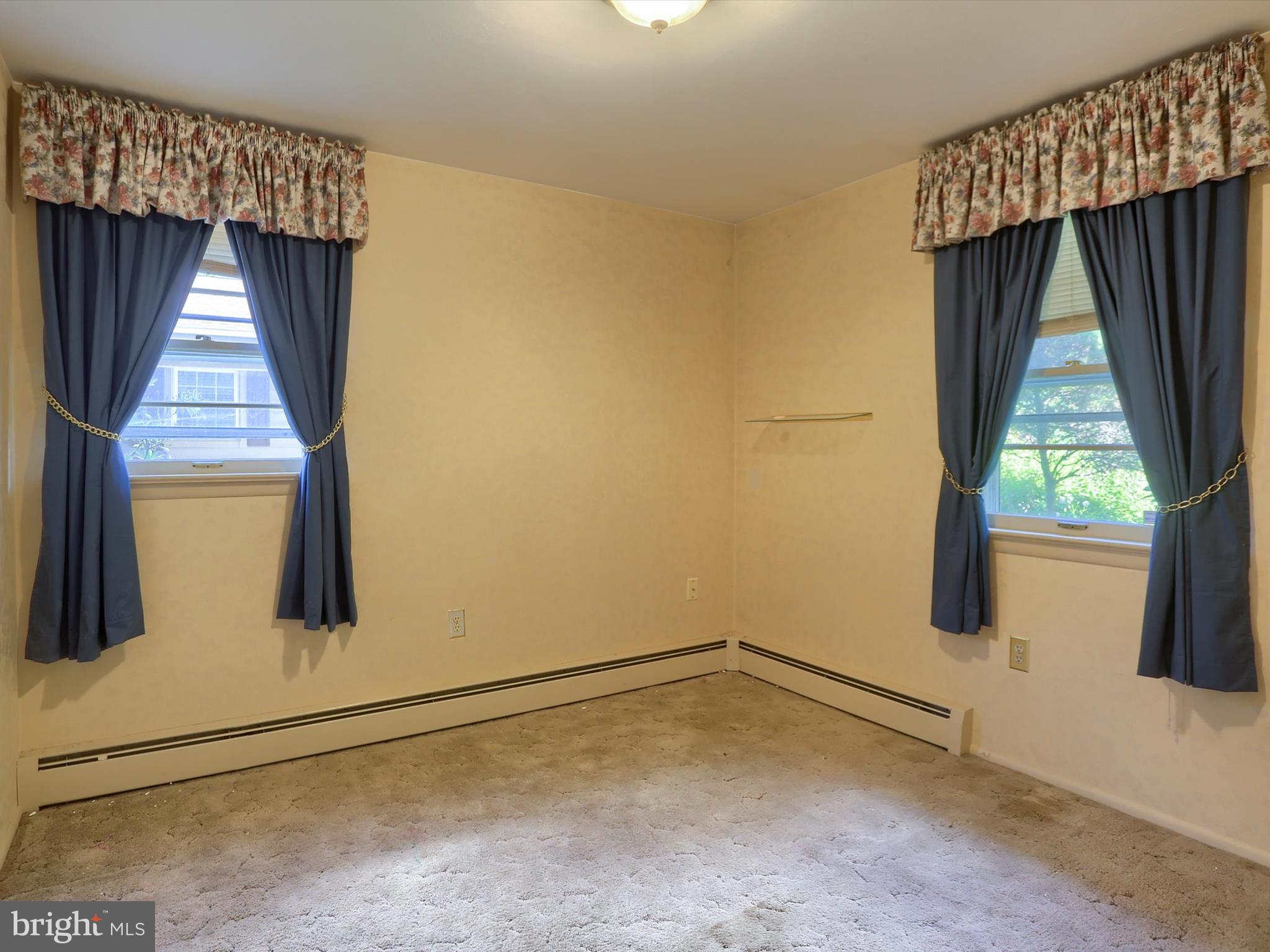 116 Conodoguinet Avenue Camp Hill, PA 17011 - Photo 32 of 44 10x10 Bedroom.