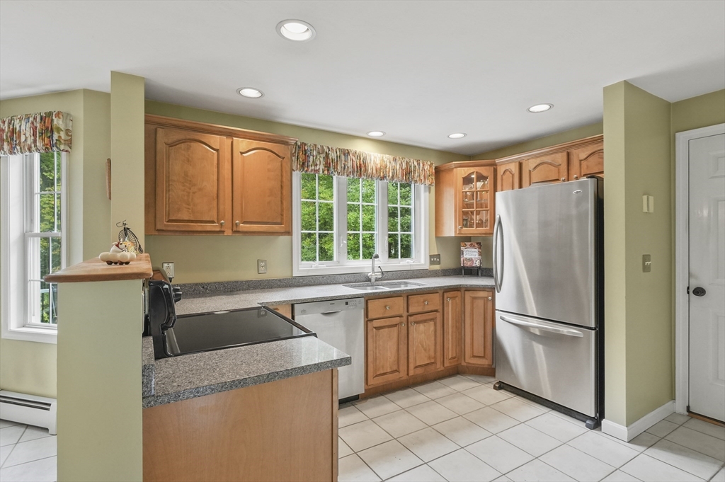 6 10 Rod Road Rutland, MA 01543 - Photo 8 of 32
