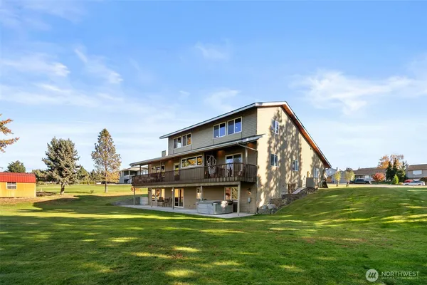 $899,900 | 530 South Lynn Avenue, East Wenatchee, WA 98802