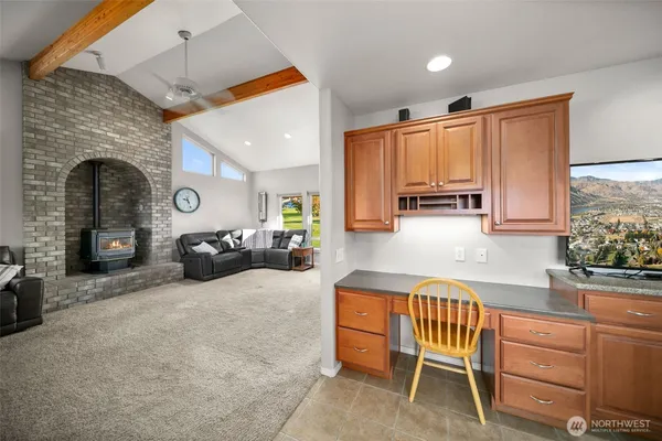 $899,900 | 530 South Lynn Avenue, East Wenatchee, WA 98802