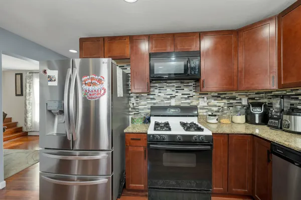 $550,000 | 5 Howard Street, Pembroke, NH 03275