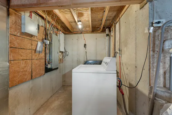 $550,000 | 5 Howard Street, Pembroke, NH 03275