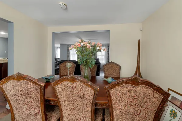 $550,000 | 5 Howard Street, Pembroke, NH 03275