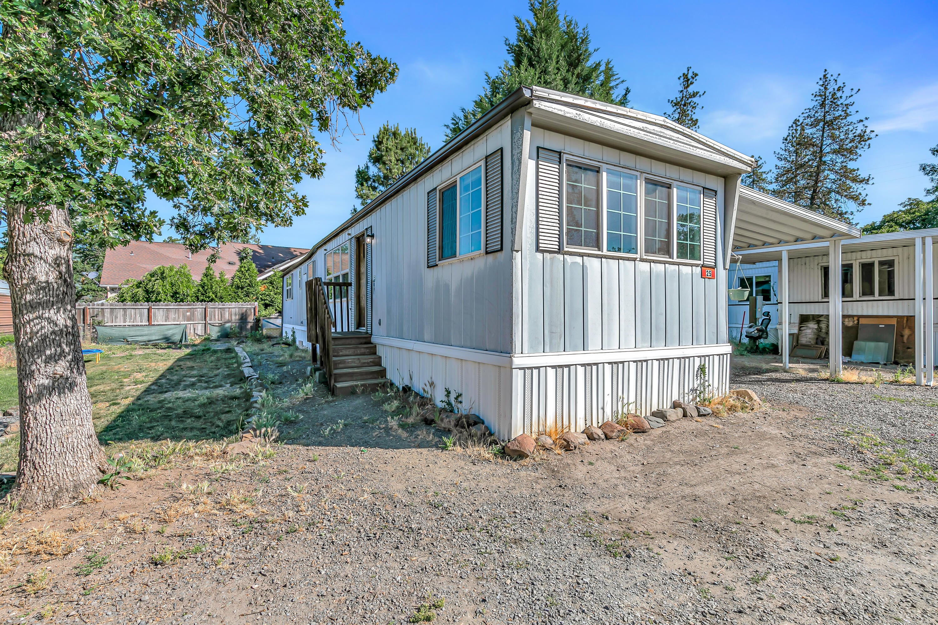 11427 Blackwell Road, Unit 25 Central Point, OR 97502 - Photo 19 of 24 9R9A3325