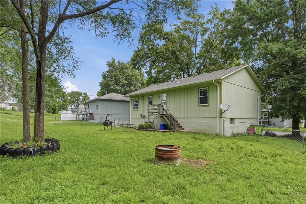 2602 Leewood Road Harrisonville, MO 64701 - Photo 5 of 29