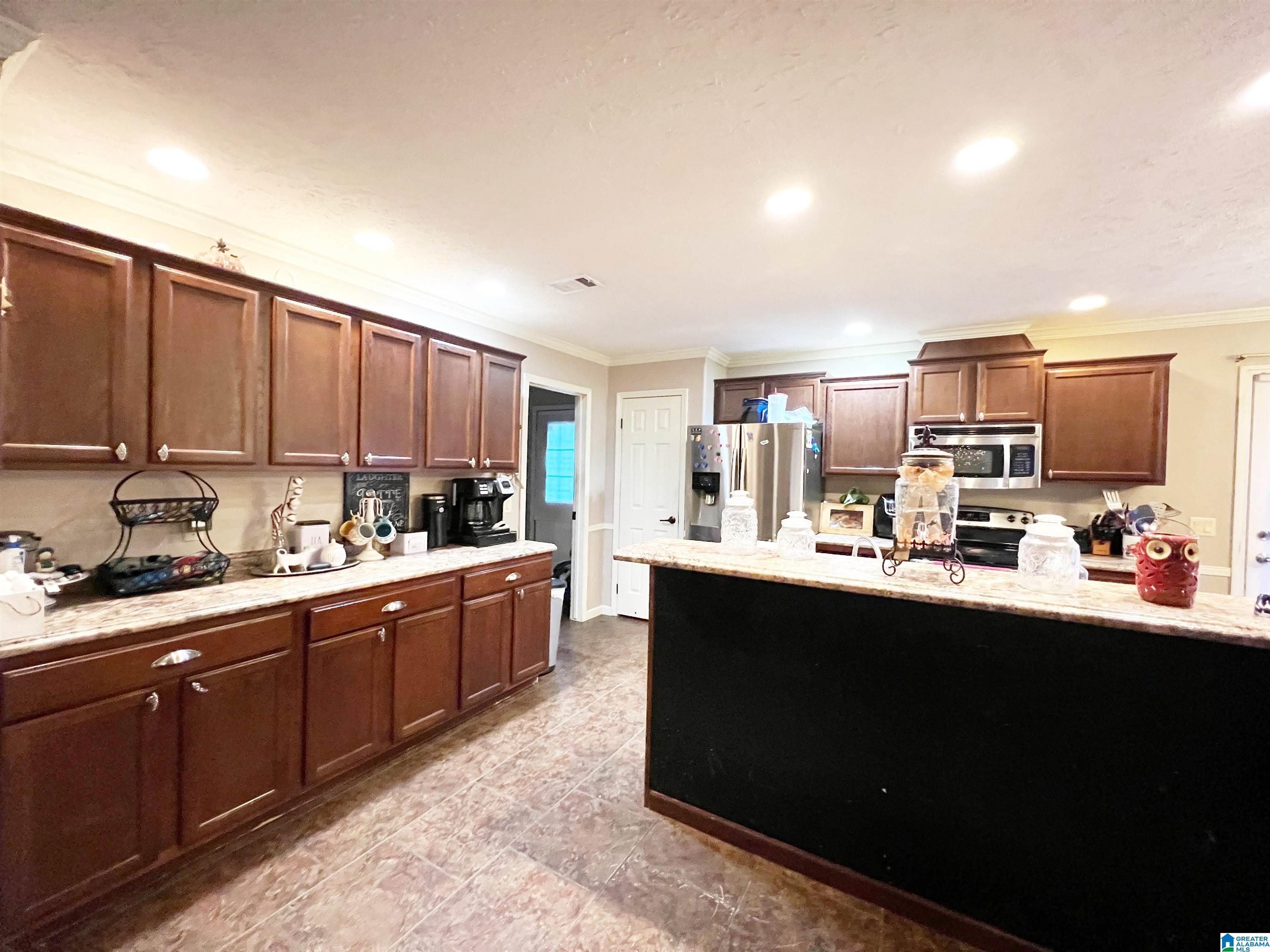 249 Masters Road Bessemer, AL 35023 - Photo 6 of 17