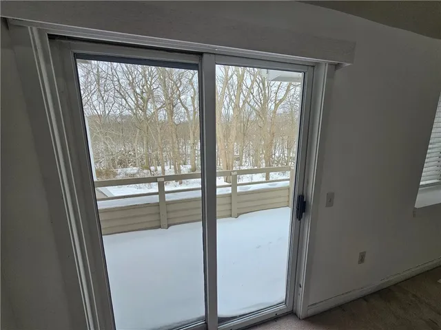 $3,000 | 37 Lawton Brook Lane, Portsmouth, RI 02871