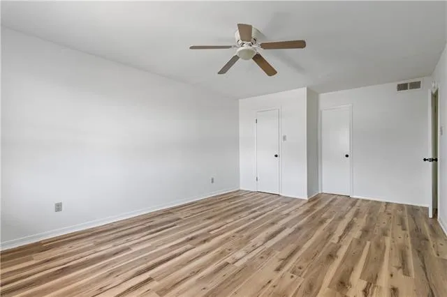 $1,350 | 4289 Lac Saint Pierre Drive, Unit 204, Harvey, LA 70058