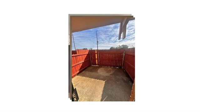 $1,350 | 4289 Lac Saint Pierre Drive, Unit 204, Harvey, LA 70058