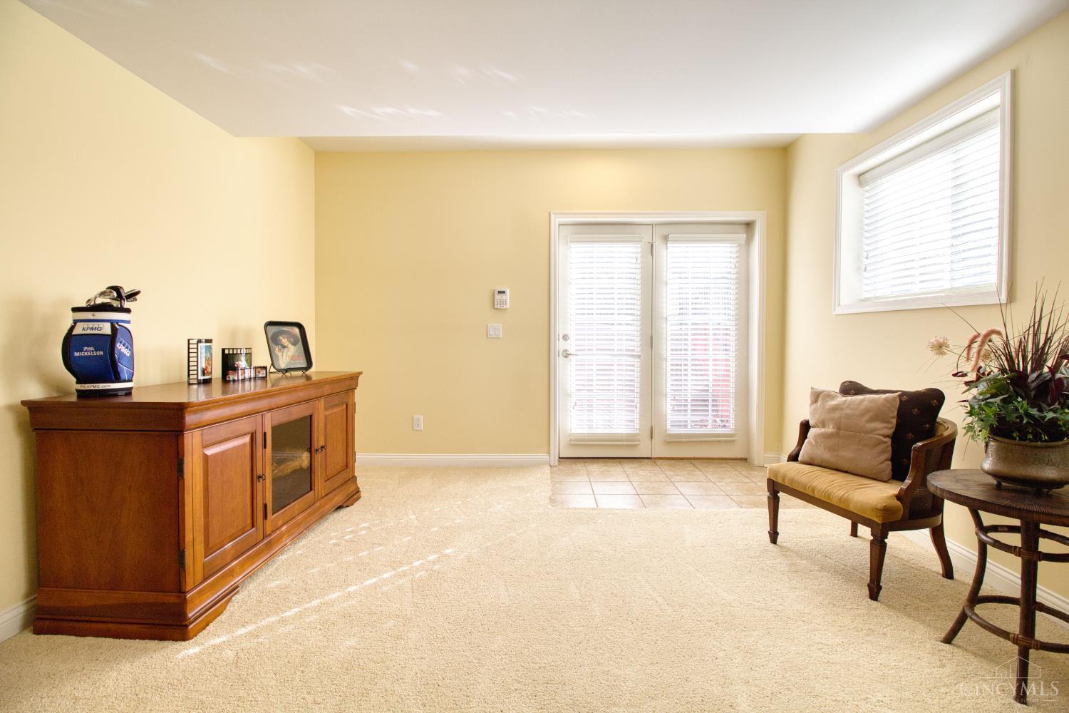 2274 Pointe Place Cincinnati, OH 45244 - Photo 51 of 71