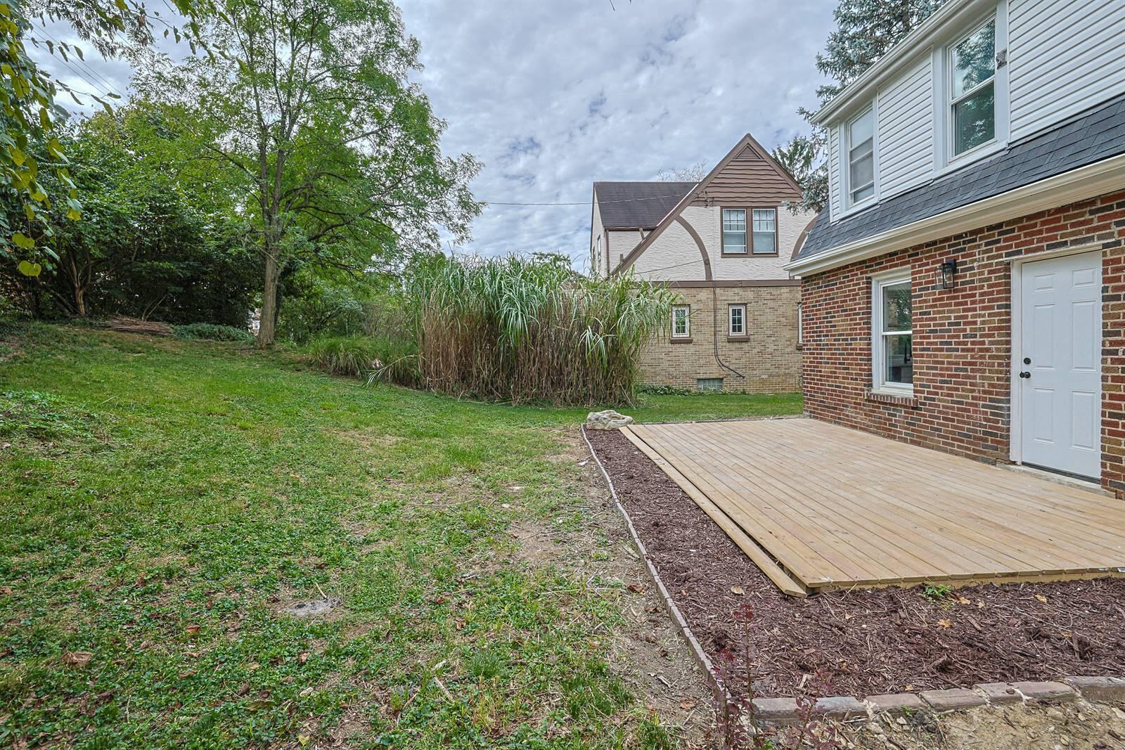 1139 Mt Allen Road Covington, KY 41011 - Photo 32 of 35 032-Yard-2