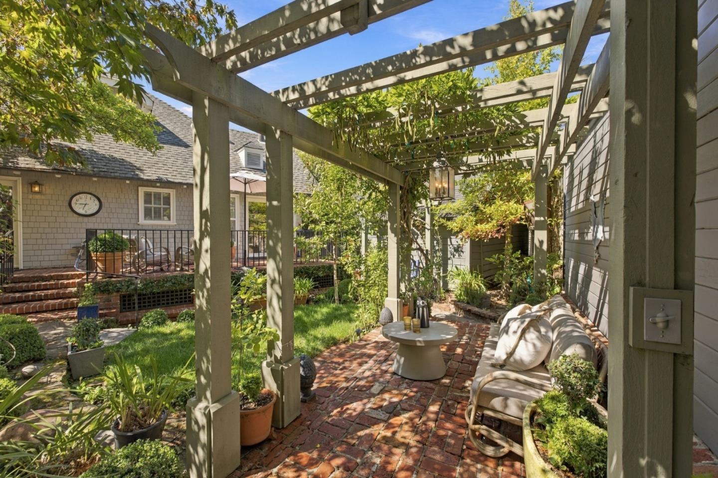 760 Edgewood Road San Mateo, CA 94402 - Photo 63 of 76 Gallery Image 63