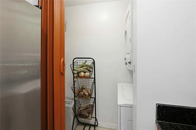 $454,000 | 215 Southwest 42nd Avenue, Unit PH08, Miami, FL 33134