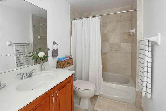 $454,000 | 215 Southwest 42nd Avenue, Unit PH08, Miami, FL 33134