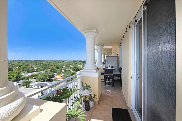 $454,000 | 215 Southwest 42nd Avenue, Unit PH08, Miami, FL 33134