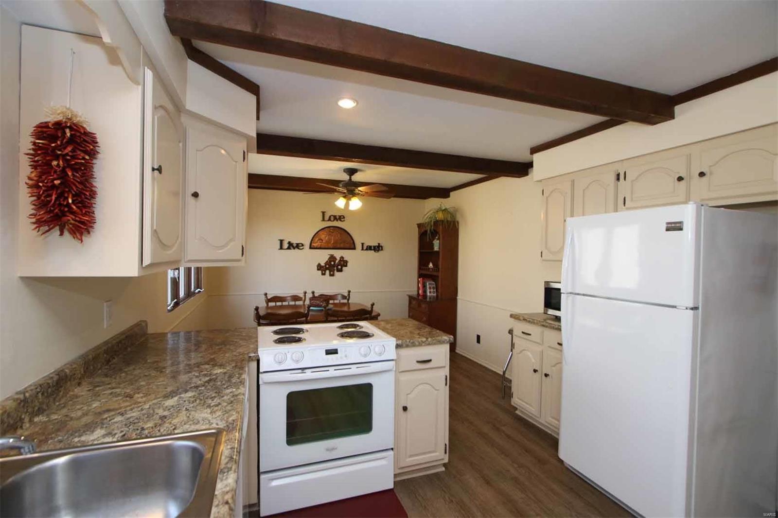 1004 Main, Unit B Alton, IL 62002 - Photo 16 of 28 Gallery Image 16