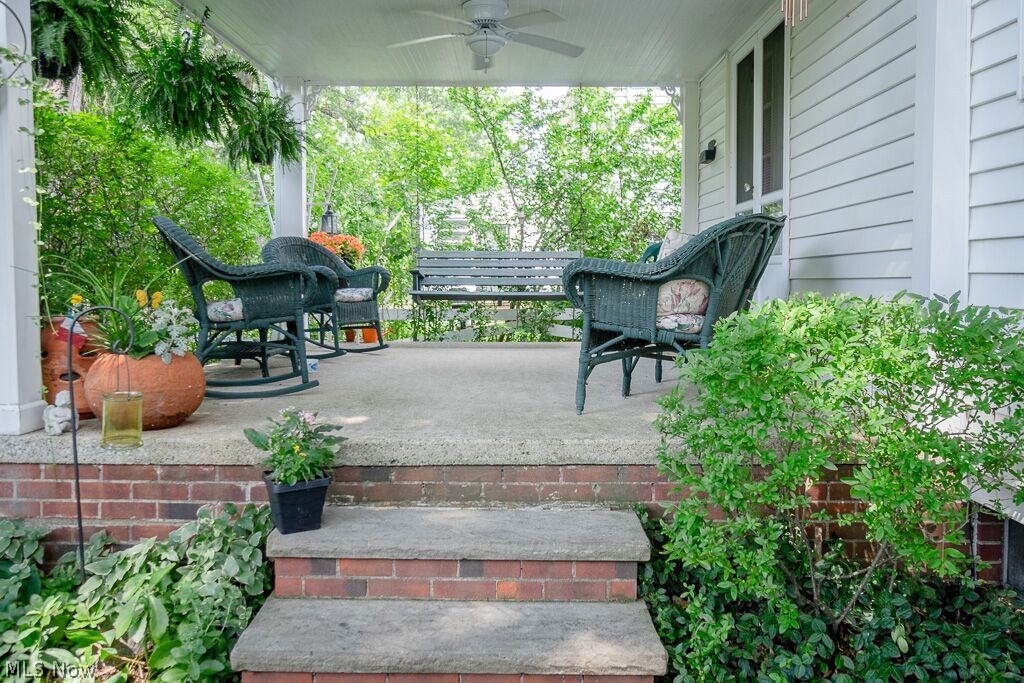 1228 Ford Road Lyndhurst, OH 44124 - Photo 4 of 33