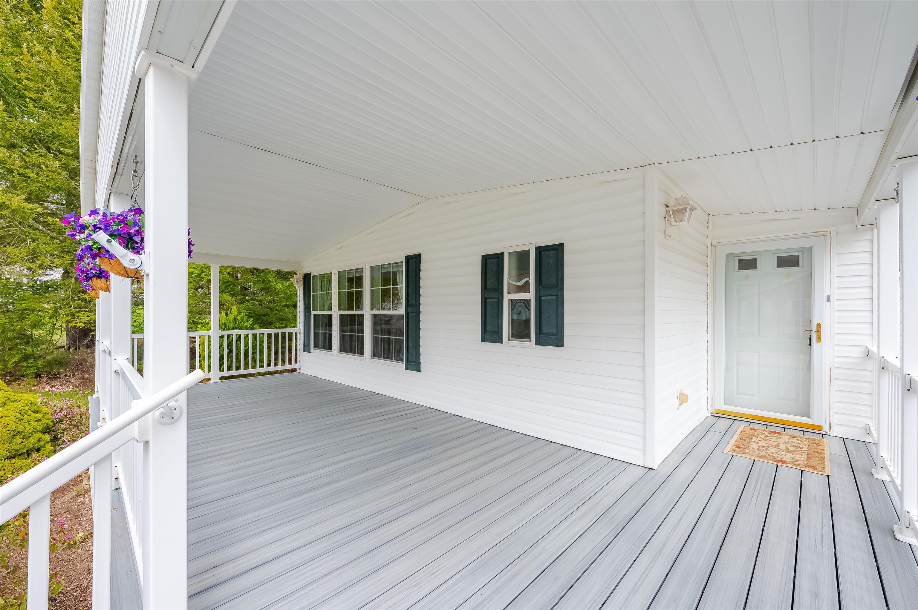 39 Blair Drive Rochester, NH 03868 - Photo 4 of 42