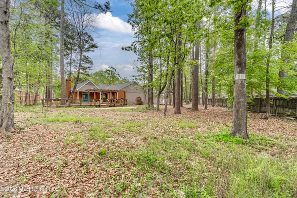 $299,900 | 210 Sandpiper Road, Brandon, MS 39047