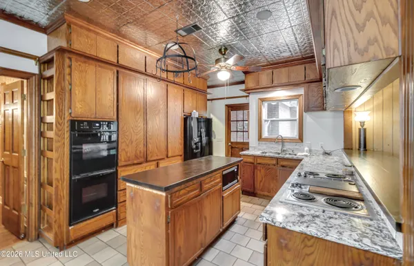 $299,900 | 210 Sandpiper Road, Brandon, MS 39047