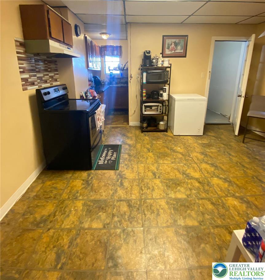 339 East Howe Street Allentown, PA 18109 - Photo 8 of 20