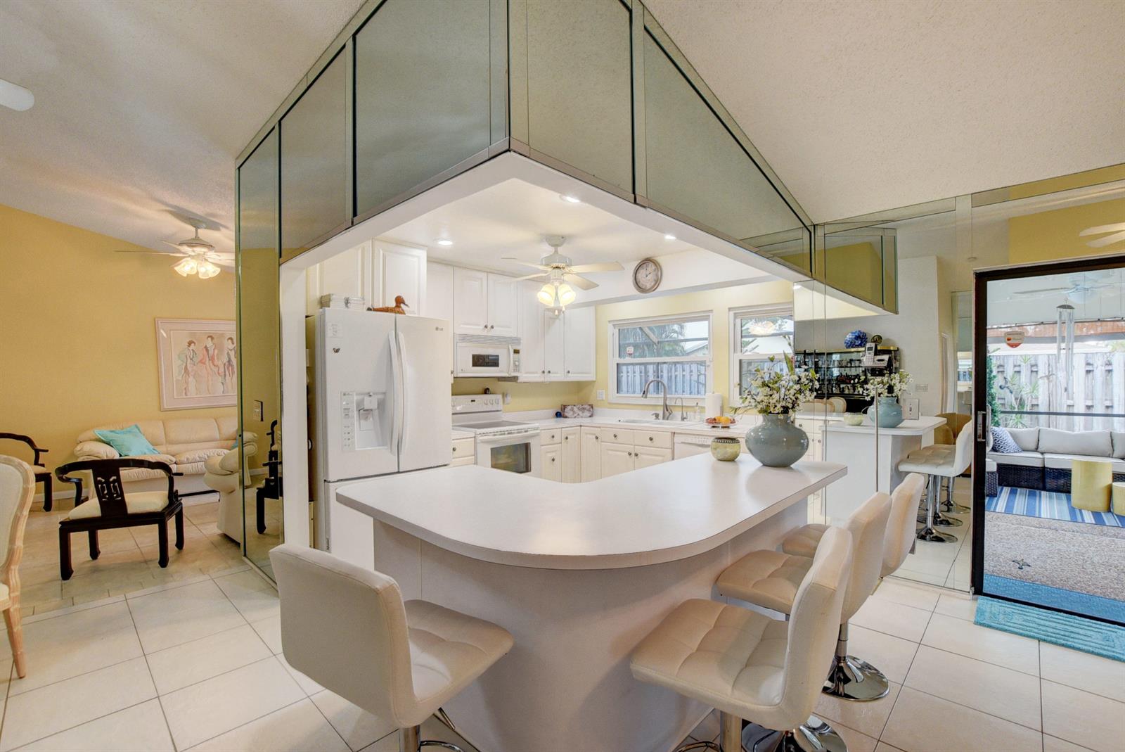 9330 Gettysburg Road Boca Raton, FL 33434 - Photo 11 of 43