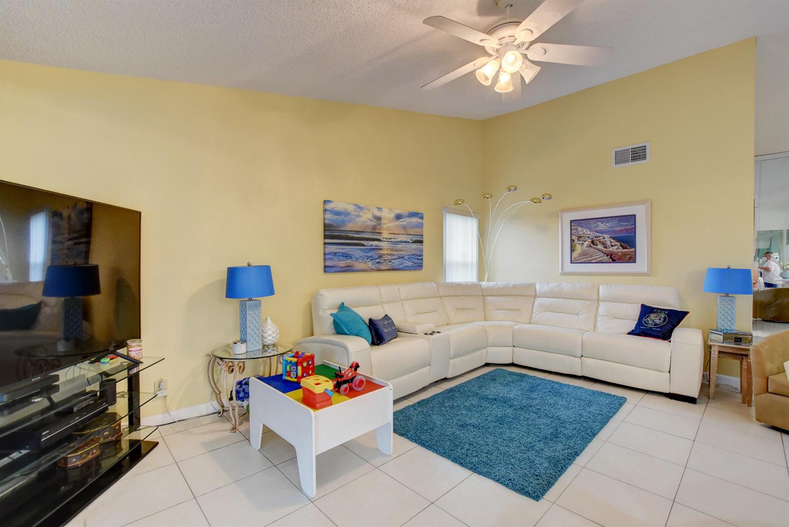 9330 Gettysburg Road Boca Raton, FL 33434 - Photo 17 of 43