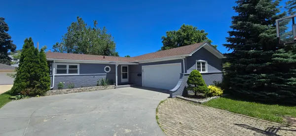 $475,000 | 770 Cordial Drive, Des Plaines, IL 60018