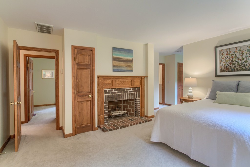 862 Burroughs Road Boxborough, MA 01719 - Photo 13 of 28