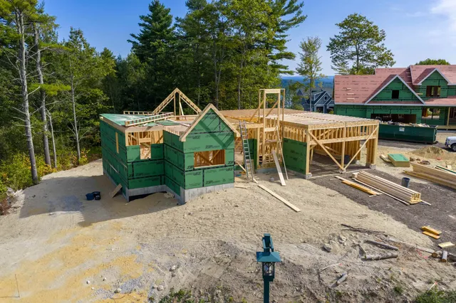 $1,400,000 | 6 Windjammer's Ridge, Laconia, NH 03246