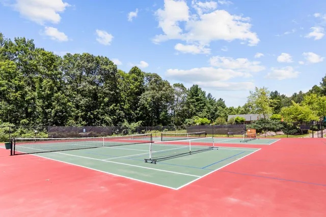 $1,400,000 | 6 Windjammer's Ridge, Laconia, NH 03246